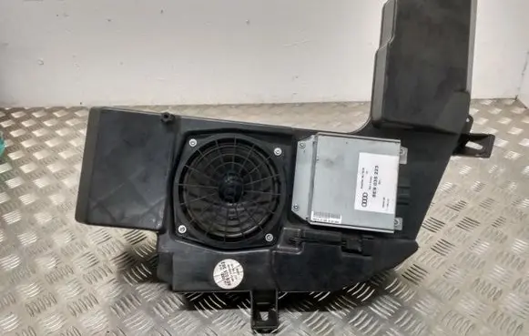 Audi A4 S4 B6 8E 8H Subwoofer speaker 8E9035382 8E9035223