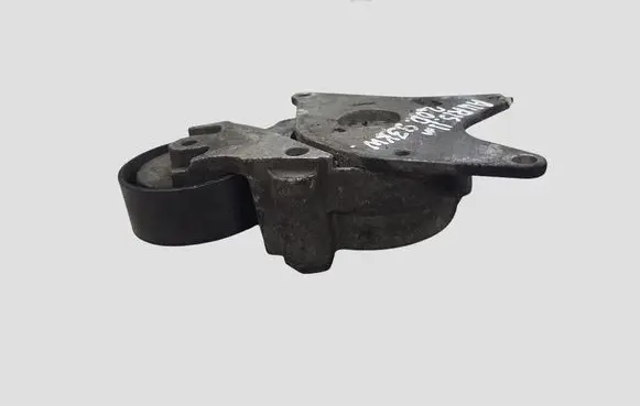 Toyota Auris 150 Generator/alternator belt tensioner 166200R010