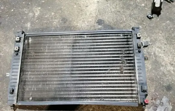 Audi A4 S4 B5 8D Coolant radiator