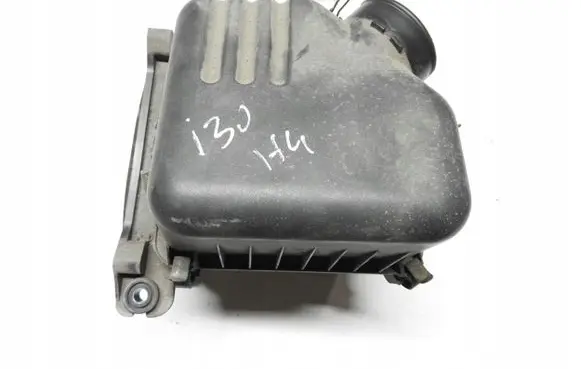 KIA Ceed Air filter box 281102H000