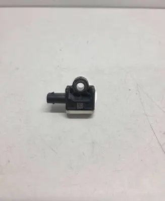 Mercedes-Benz CLA C117 X117 W117 Airbag deployment crash/impact sensor A1668210151 56054085AA