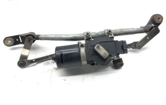 Renault Clio III Front wiper linkage and motor 