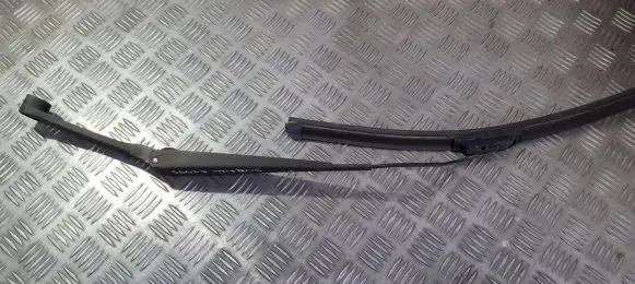 Subaru Legacy Front wiper blade arm 35555LA 35555-LA