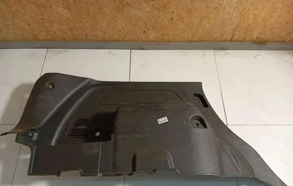 Chevrolet Captiva Front door card panel trim 96630556