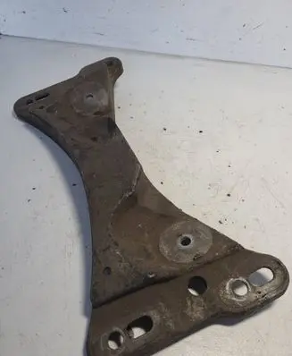 BMW 3 E46 Gearbox mounting bracket 6760531