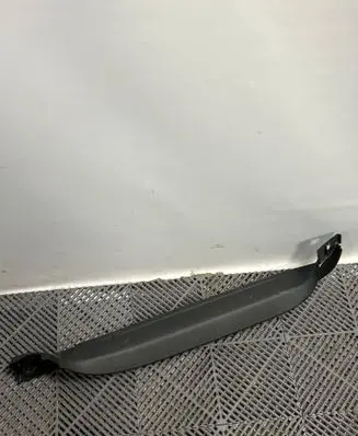 Tailgate trim