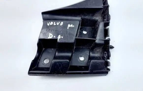 Volvo V40 Front bumper mounting bracket 31395102