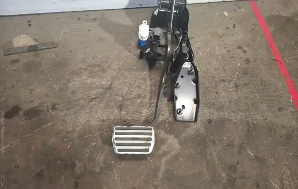 Volvo V70 Brake pedal 31317481