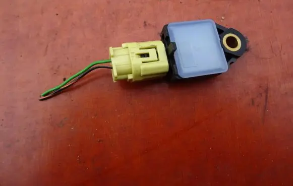 KIA Ceed Airbag deployment crash/impact sensor 959203K000 3KHLBY6YSR7332