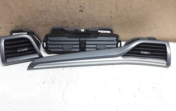 Ford Mondeo MK V Dash center air vent grill DS7319K617 DS73F018B09 DS73F018B08