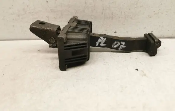 Toyota Avensis T250 Front door check strap stopper