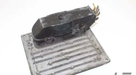 Ford Fiesta Engine control unit/module 4S6112A650EA