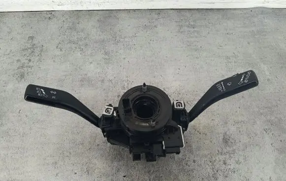 Seat Leon (1P) Wiper turn signal indicator stalk/switch 