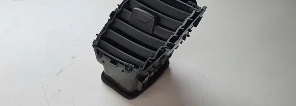Nissan Leaf I (ZE0) Dashboard side air vent grill/cover trim