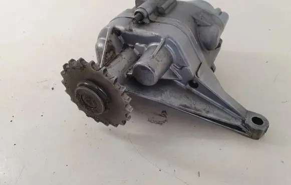 Mercedes-Benz Sprinter W906 Oil pump A6461810247