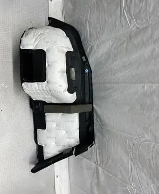 Trunk/boot lower side trim panel