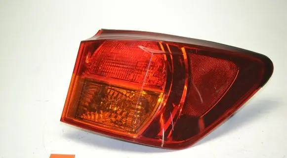 Lexus IS 200-300 Rear/tail lights 13937