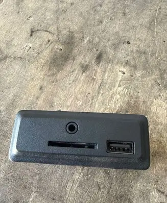 Renault Master III USB socket connector 280233290R