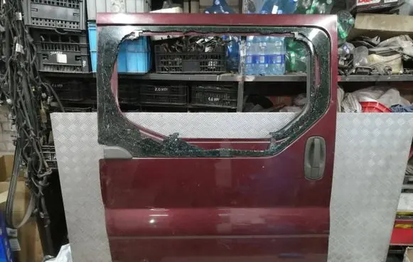 Renault Trafic II (X83) Side sliding door 