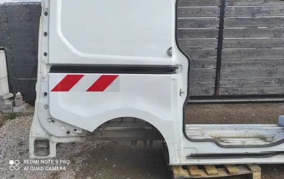 Renault Trafic III (X82) Rear quarter panel RENAULTTRAFICIII TWOJEAUTO882182990