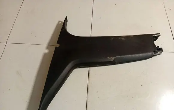 Citroen C4 II (B) pillar trim (top) 9687485877