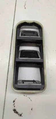 Citroen C5 Aircross Quarter panel pressure vent 9678565780