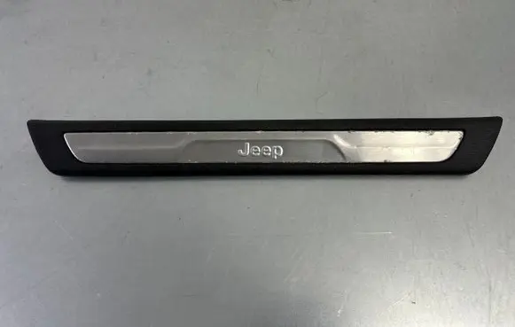 Jeep Grand Cherokee Front sill trim cover 1NC81DX9AB