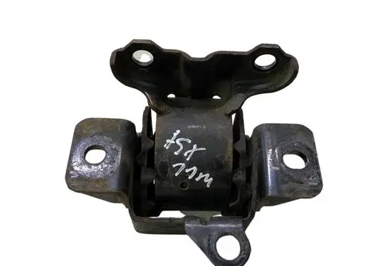 Mitsubishi ASX Engine mount bracket MNI84339
