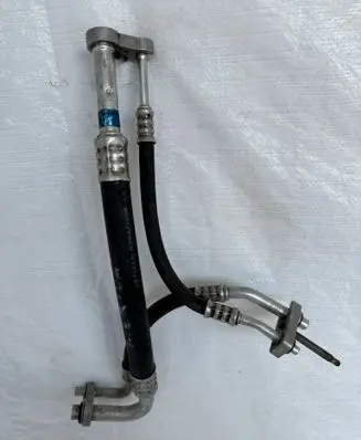 Opel Meriva B Air conditioning (A/C) pipe/hose 13265843