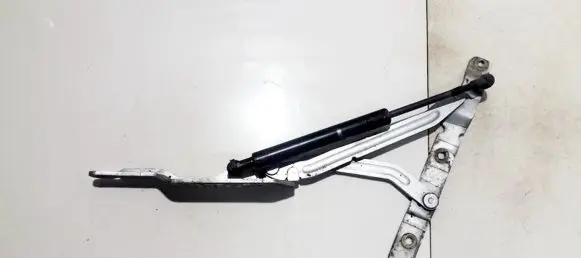 Volvo S40, V40 Tailgate/trunk/boot hinge