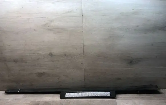 Mercedes-Benz R W251 Front sill trim cover A2516800135 50158101