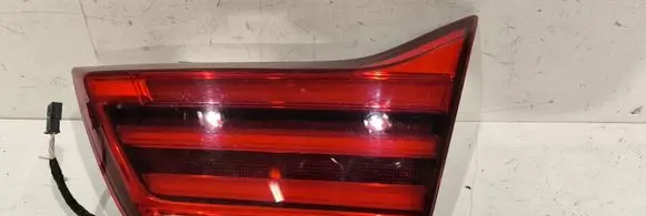Tailgate rear/tail lights