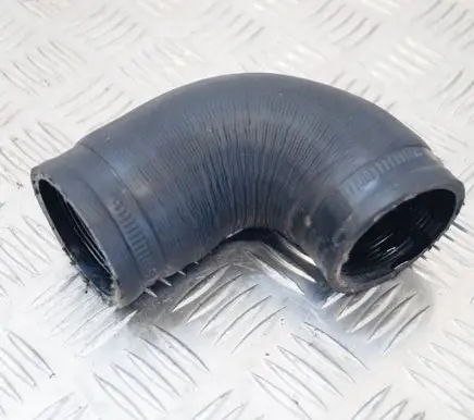 Air intake hose/pipe