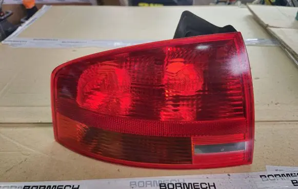 Audi A4 S4 B7 8E 8H Rear/tail lights 8E5945095