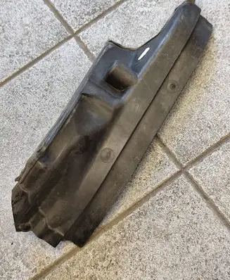 BMW 5 F10 F11 Other engine bay part 7211464 51717211464