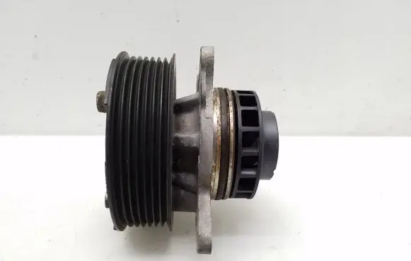 Mercedes-Benz Vito Viano W447 Water pump 210511238R