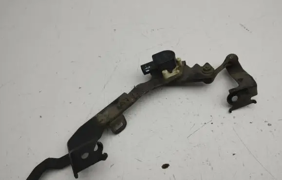 Honda HR-V Headlight/headlamp level sensor 