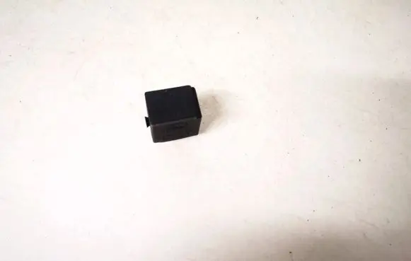 Mercedes-Benz E W211 Other relay 0025421119 4ra007813-00