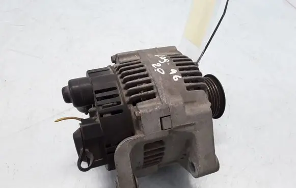 Renault Laguna I Generator/alternator 7700857073