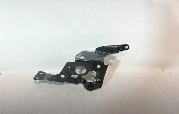 BMW 3 G20 G21 Fender mounting bracket 741940108
