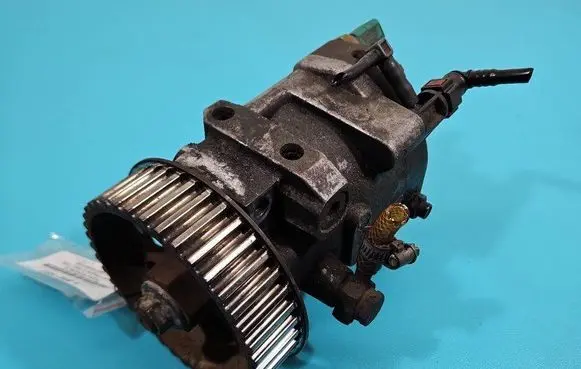 Fuel injection high pressure pump