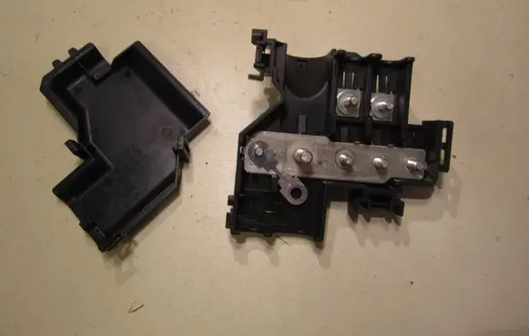 Audi A6 S6 C6 4F Fuse box set 4F0941824