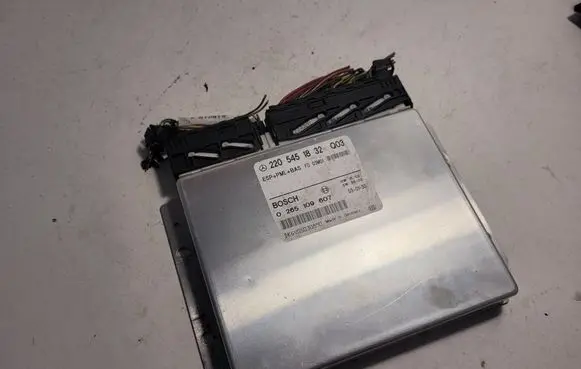 Mercedes-Benz S W220 ESP (stability system) control unit 2205451832 DKGV05030890 0265109607