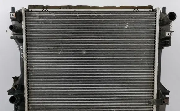 Jaguar XF X250 Coolant radiator