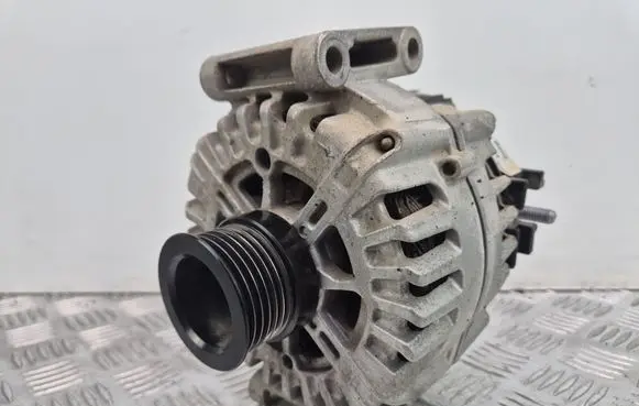 Mercedes-Benz Sprinter W907 W910 Generator/alternator A0009068404