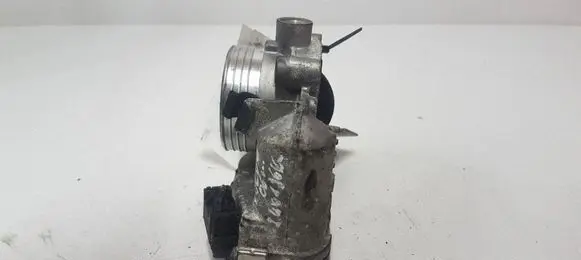 Volvo V70 Throttle valve 8692720 0281002701