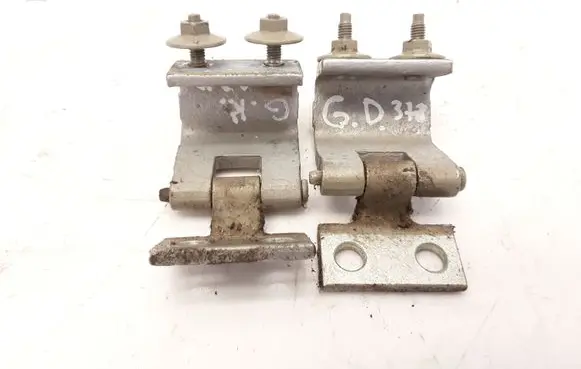 Citroen Xsara Picasso Tailgate/trunk/boot hinge