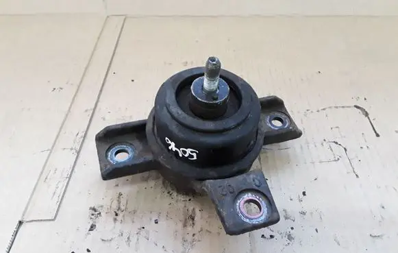 Hyundai Santa Fe Engine mount bracket NOCODE
