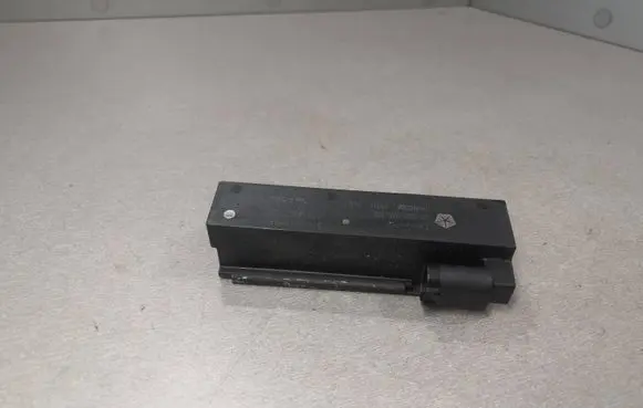 Maserati Ghibli Keyless system antenna 68067753AA 2840891600300