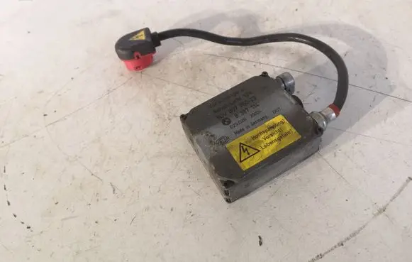 BMW 5 E39 Headlight ballast module Xenon 5DV00776029